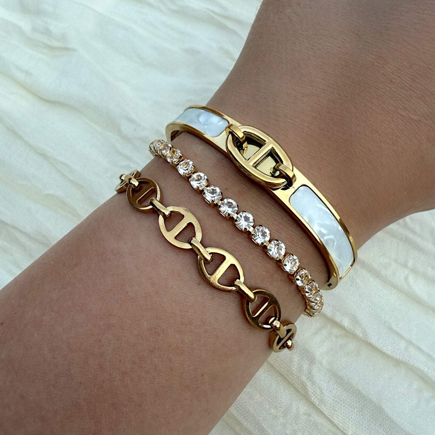 Athena armband parelmoer